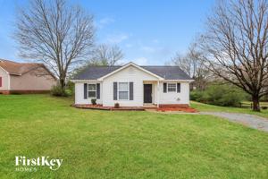 featured image of 2004 Fieldridge Ln