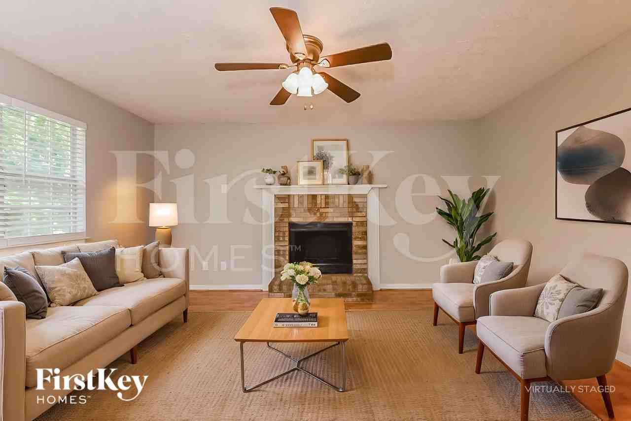 3792 Raiders Ridge Dr - Photo 3 of 18