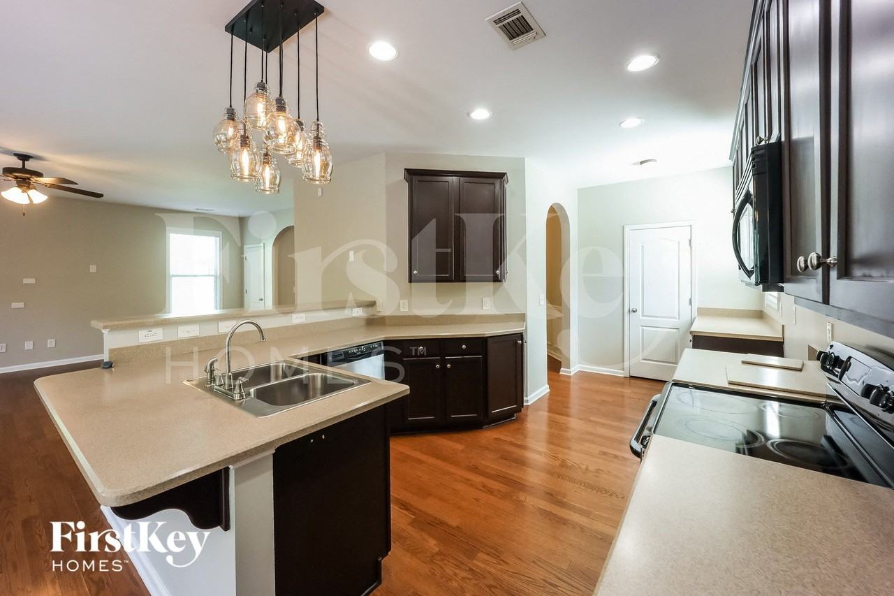 79 Stonebridge Xing - Photo 7 of 15
