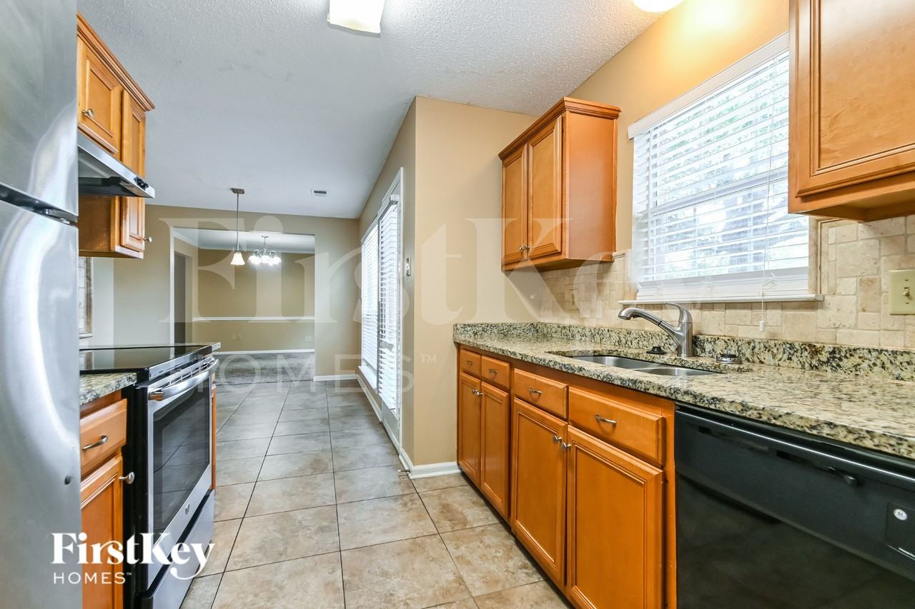 7382 Wendy Way - Photo 7 of 16