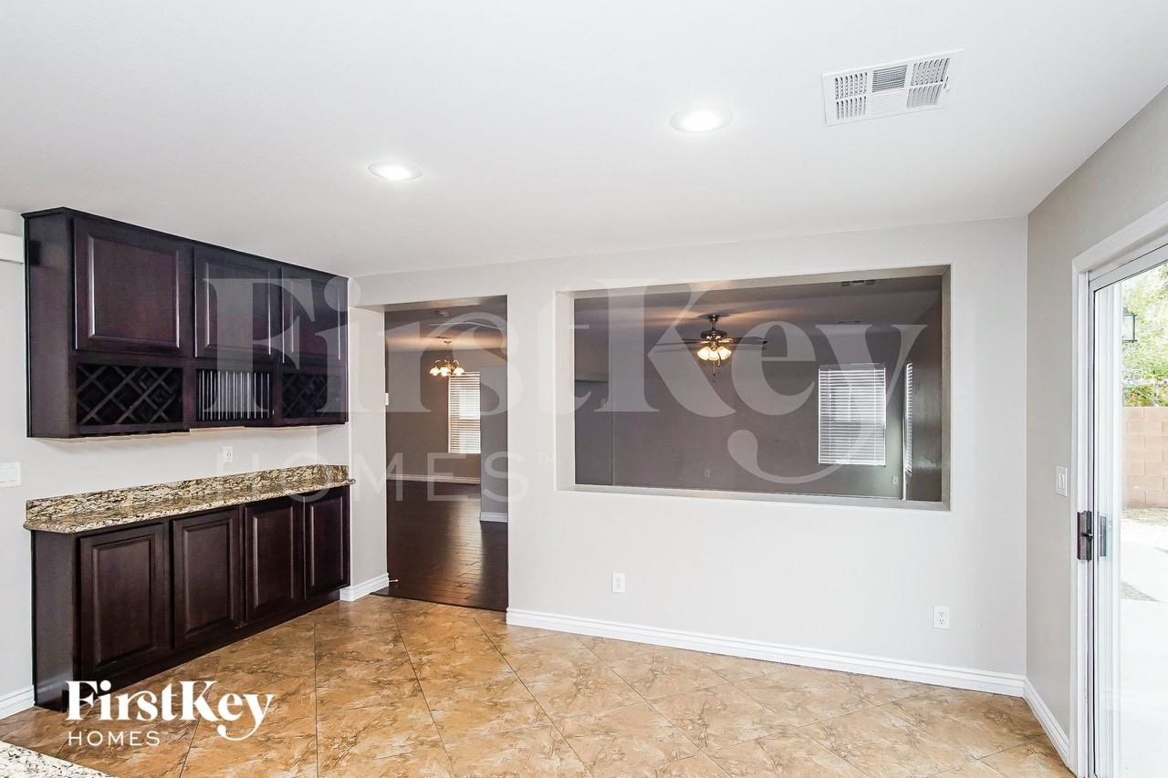 4904 Naff Ridge Dr - Photo 6 of 15