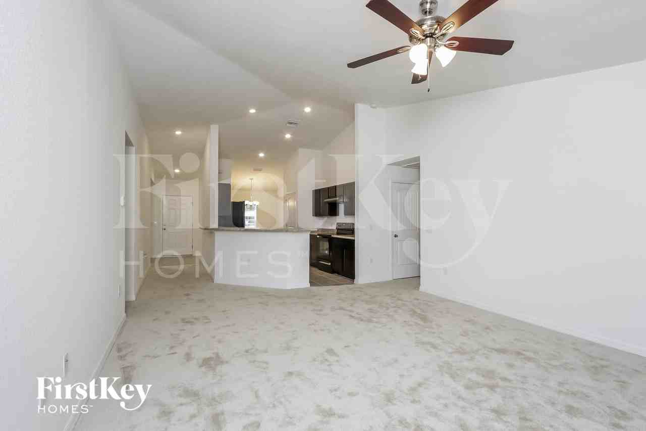 4611 Belladonna Ave - Photo 4 of 16