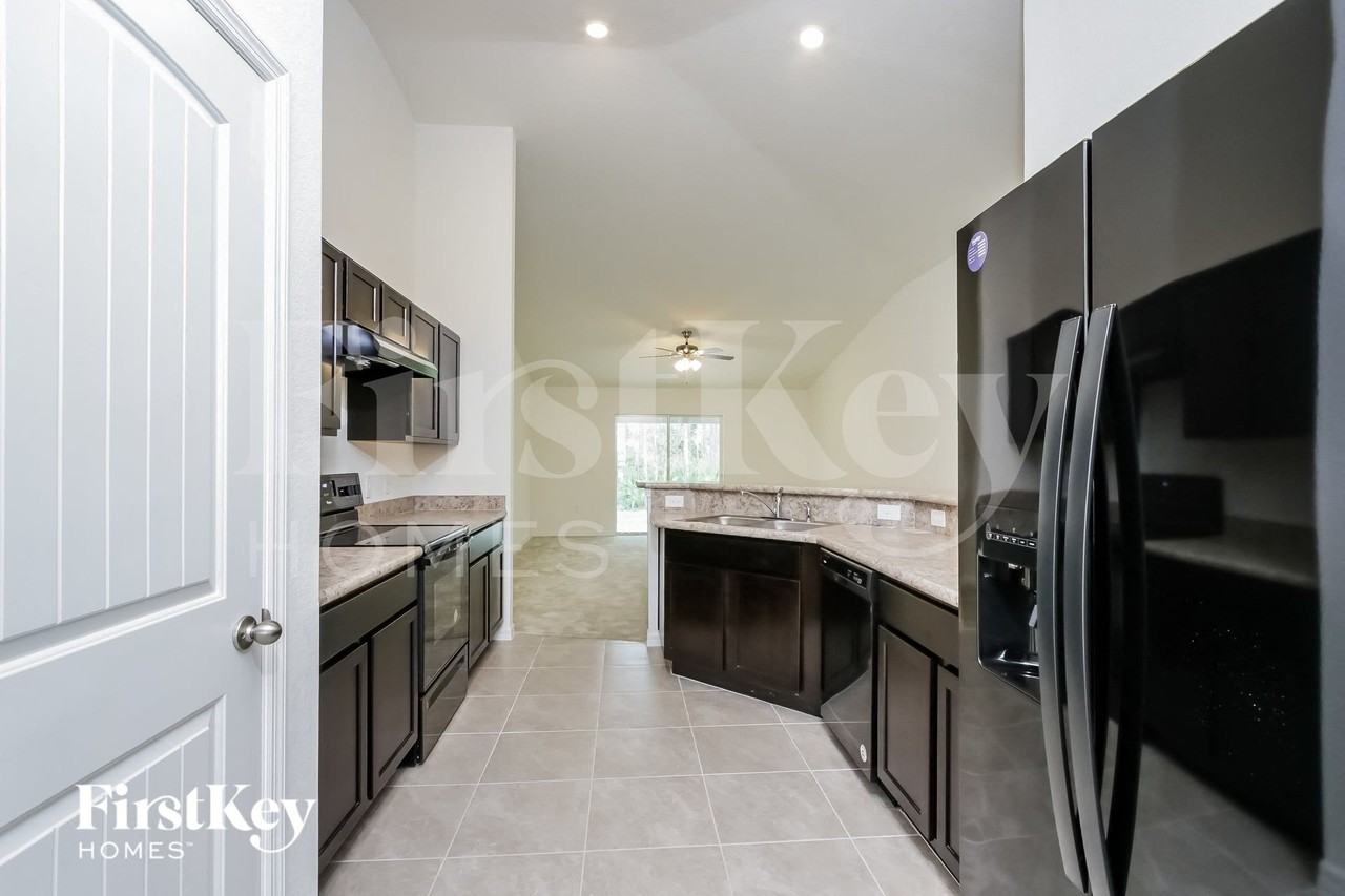4611 Belladonna Ave - Photo 7 of 16