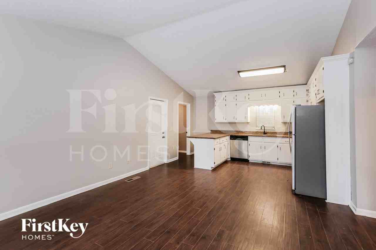 4113 Winkler Way - Photo 4 of 16