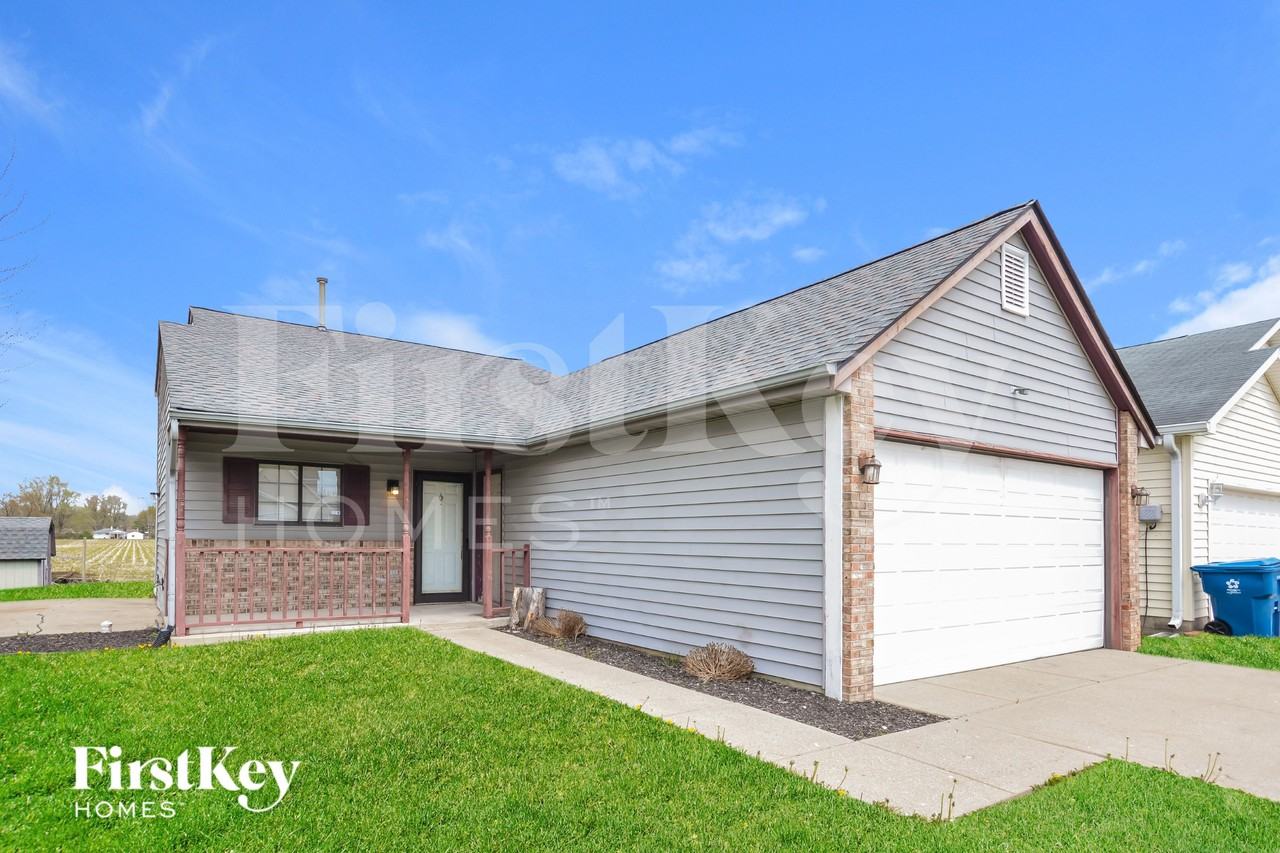 4030 Harmony Dr - Photo 2 of 15