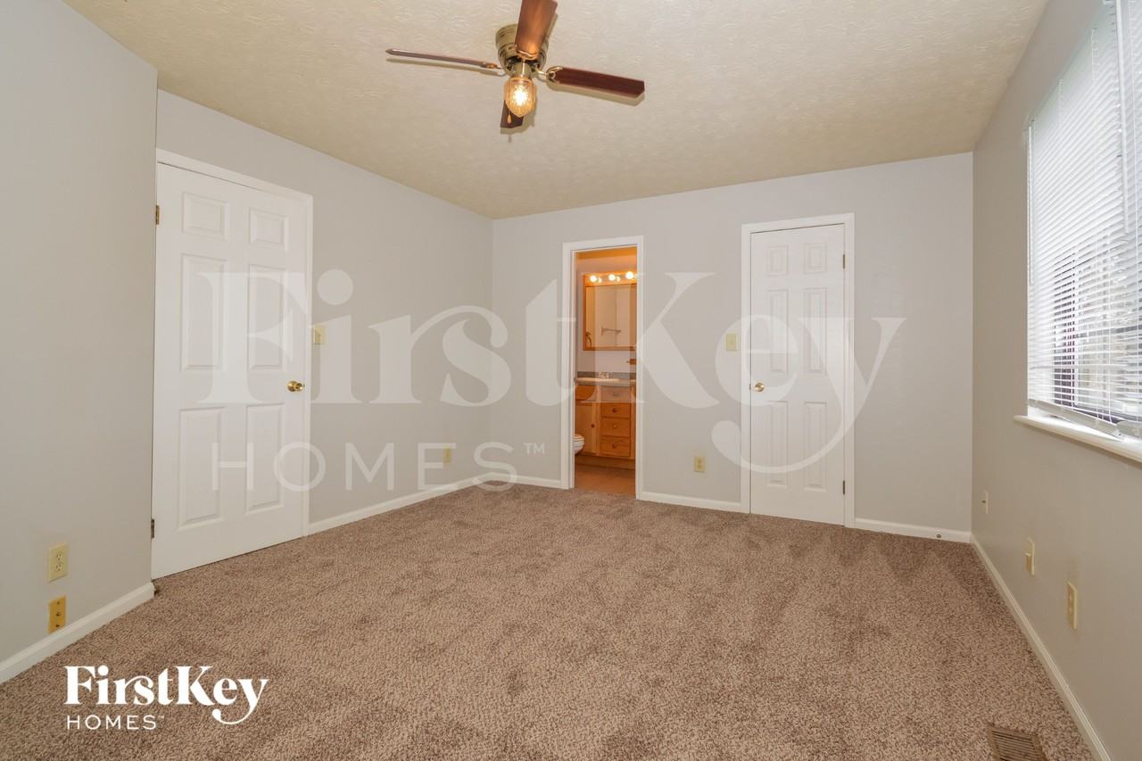 4030 Harmony Dr - Photo 6 of 15