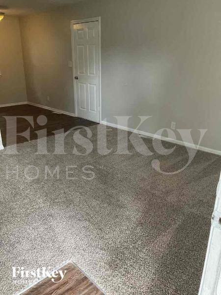 15003 Fuller Ave - Photo 3 of 4