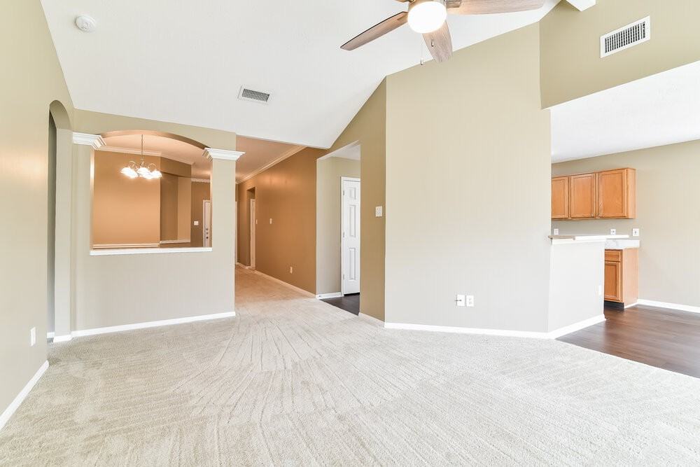 3122 Rainpark Ln - Photo 3 of 15