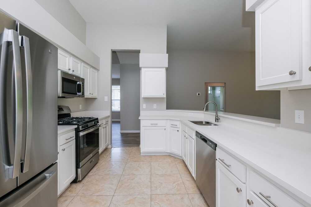 1614 Wakefield Dr - Photo 6 of 16