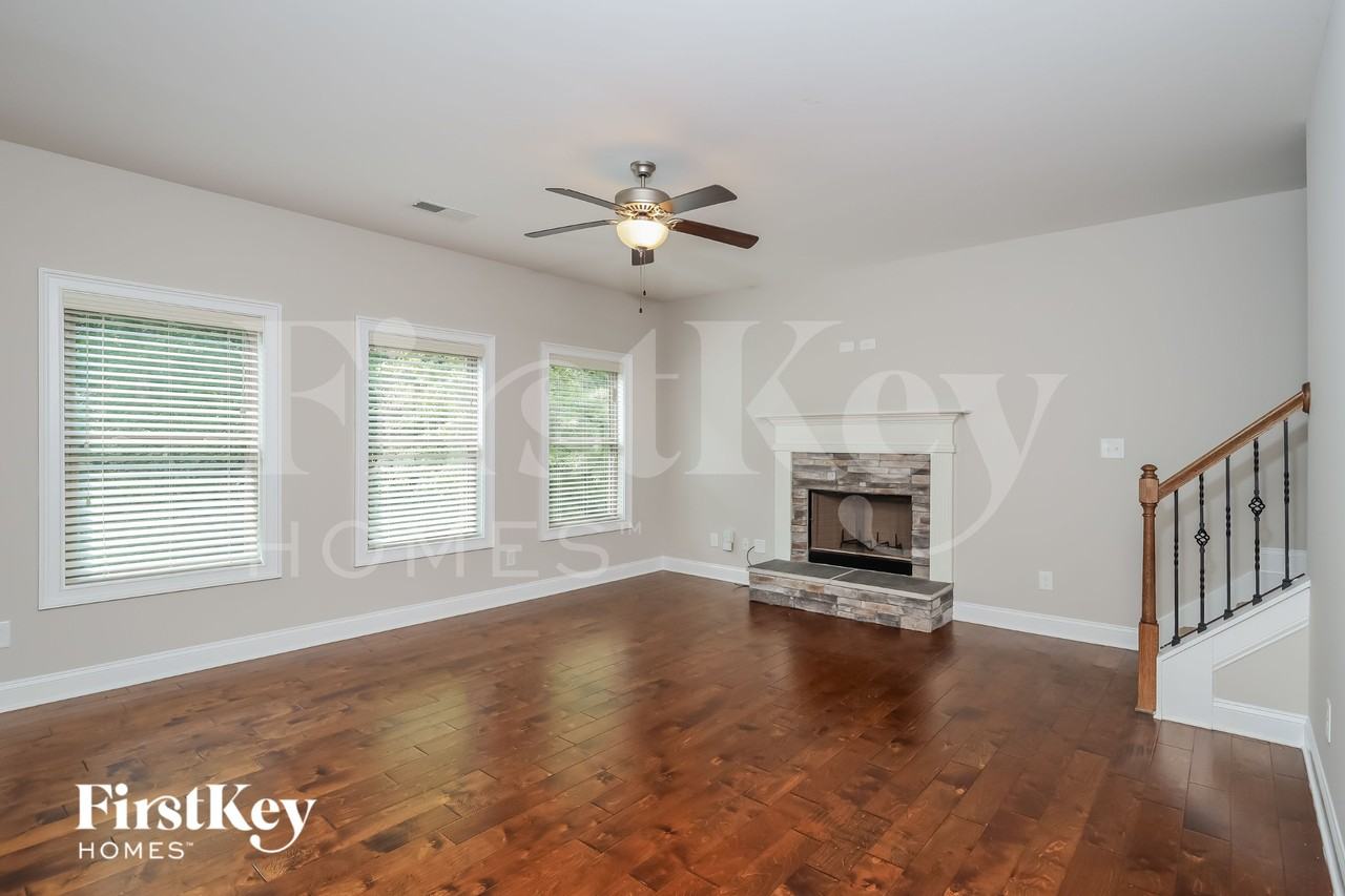 101 Village Park Dr - Photo 3 of 18
