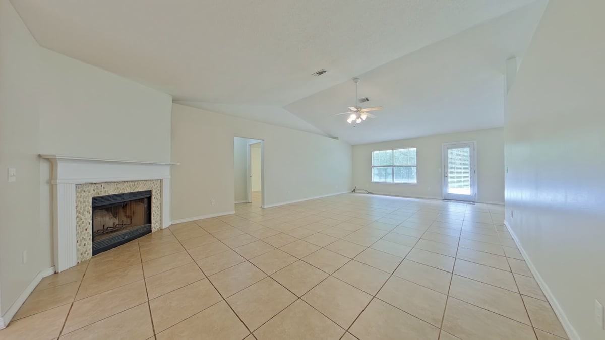 143 Steeplechase Dr - Photo 3 of 18