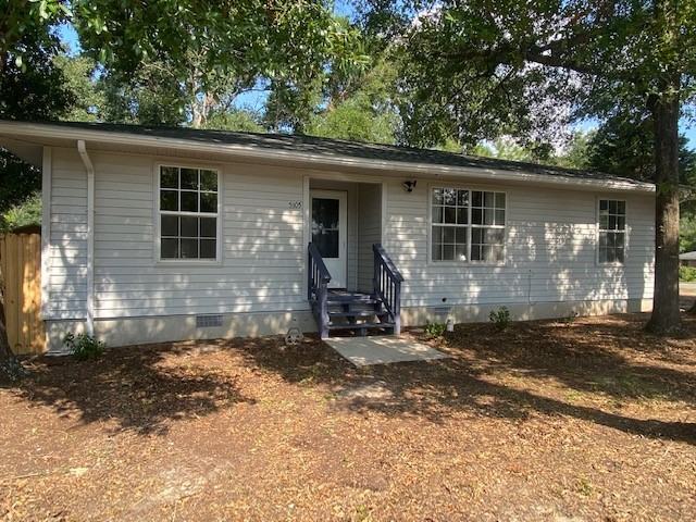 5105 Lake Dr S - Photo 2 of 25