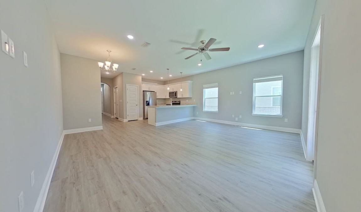 840 Fairview Dr - Photo 2 of 15