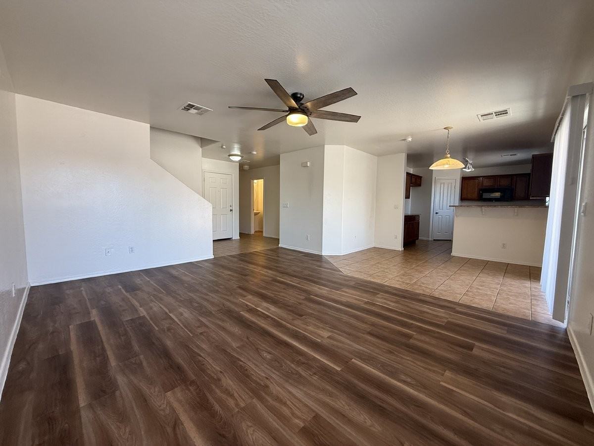 7372 W Ian Dr - Photo 2 of 50