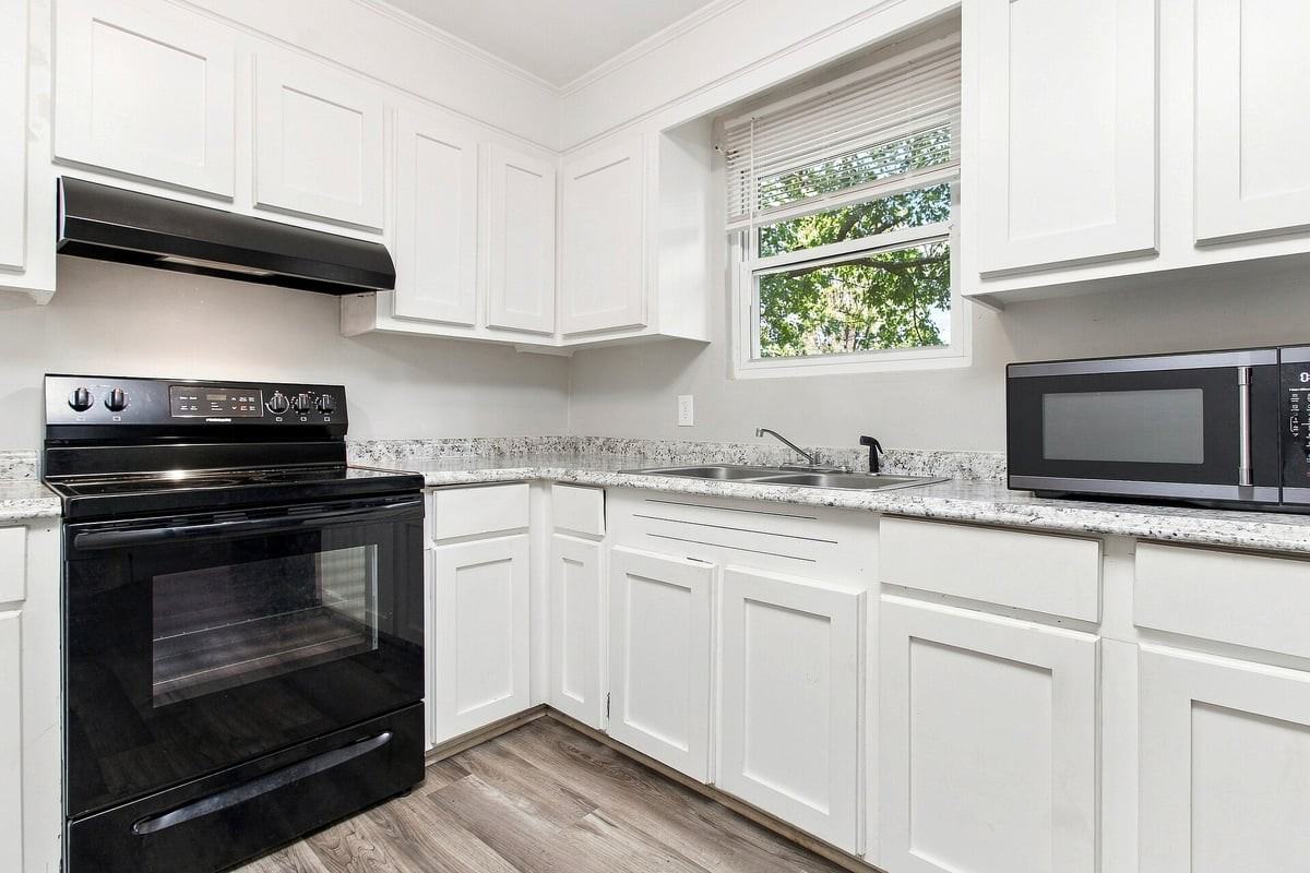 400 Richcreek Rd - Photo 7 of 16