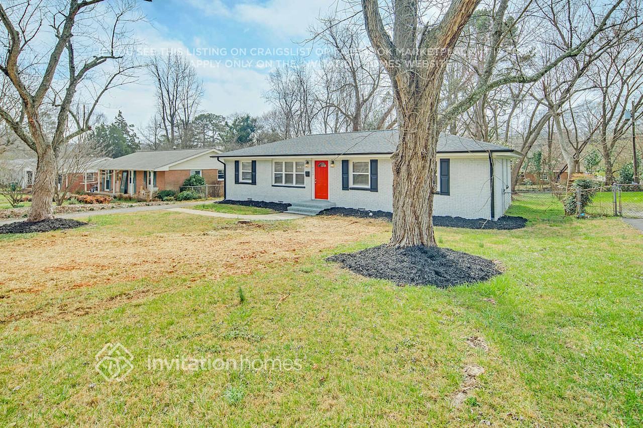4240 Winedale Ln - Photo 3 of 26
