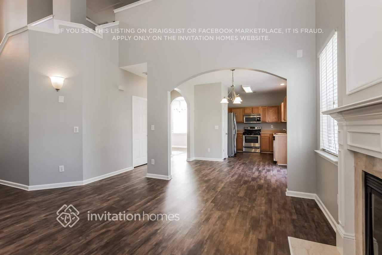 4903 Abercromby St - Photo 5 of 20