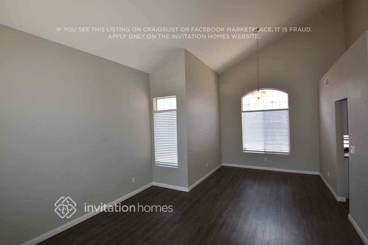 6440 Silver Dawn Ln - Photo 5 of 17