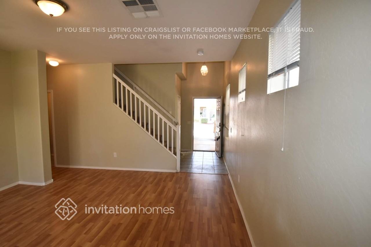 8743 E Kilarea Ave - Photo 3 of 14