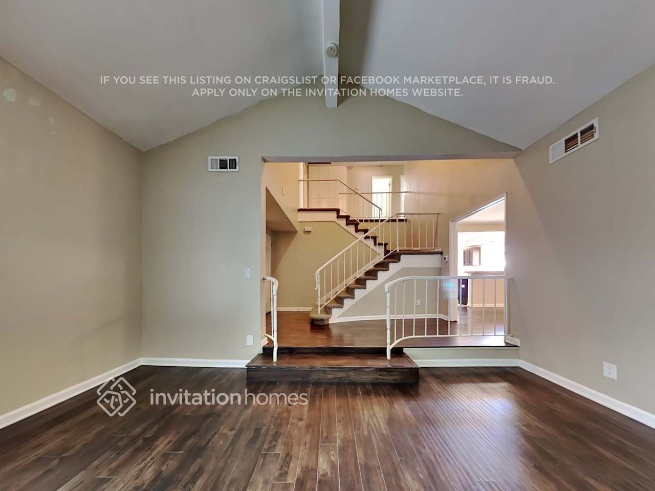 15929 Eccles St - Photo 5 of 20