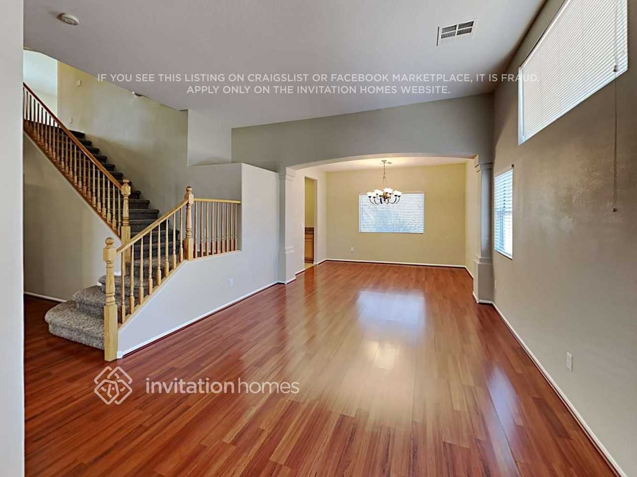 4441 Rockaway Beach St - Photo 4 of 21
