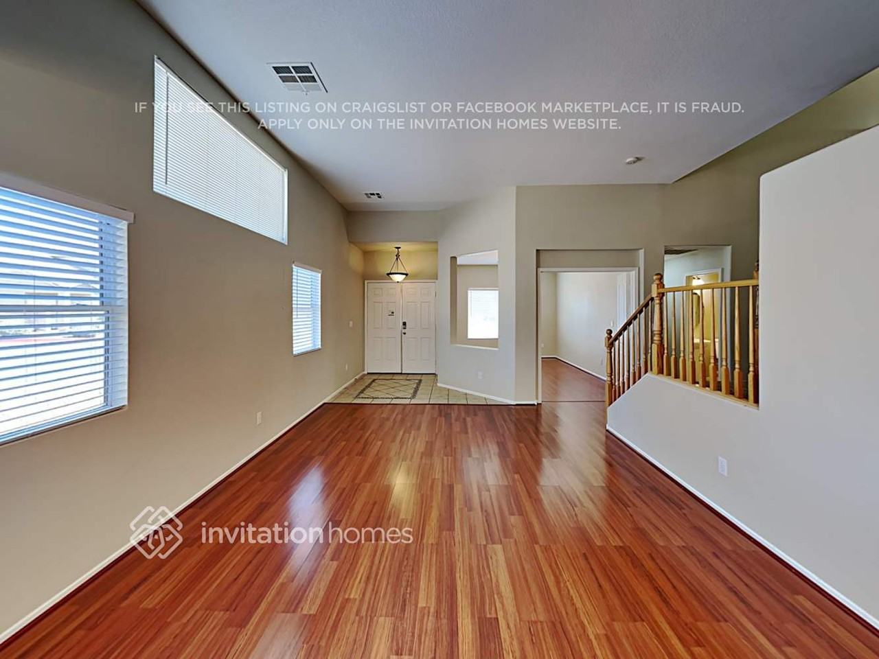 4441 Rockaway Beach St - Photo 5 of 21