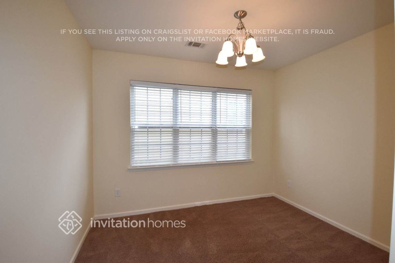 532 Knothole Ln - Photo 3 of 6