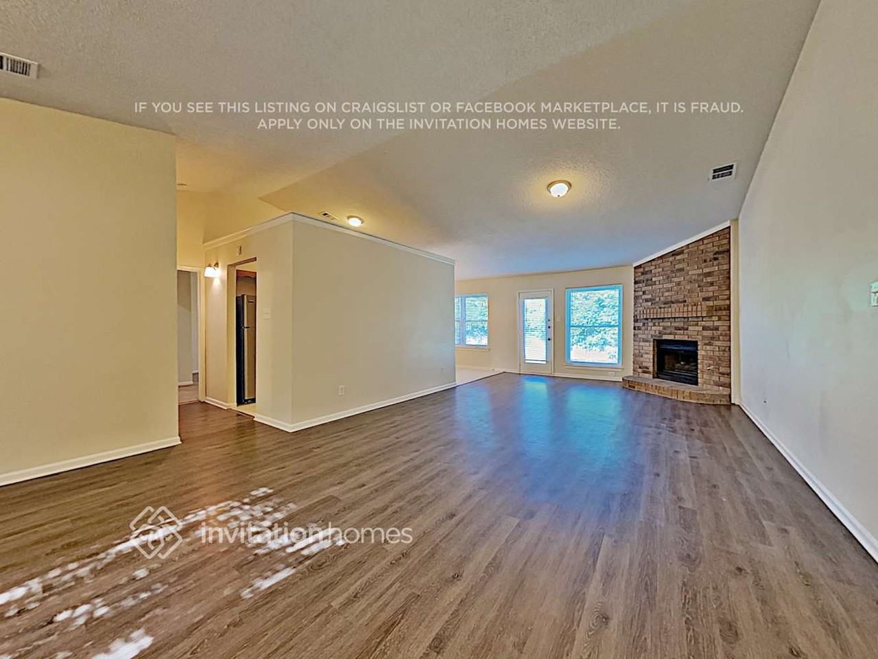 5345 Colonial Dr - Photo 3 of 11