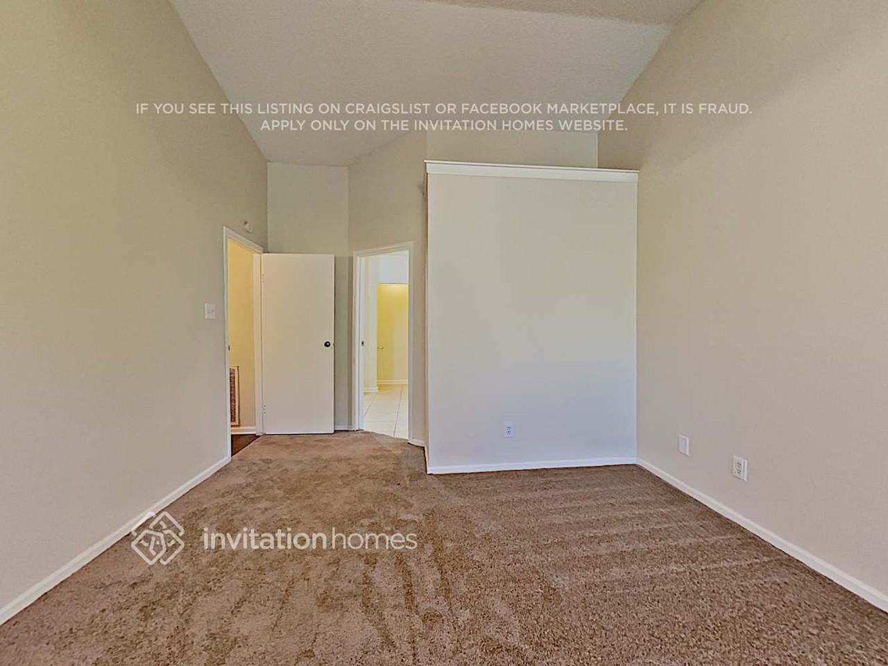 5345 Colonial Dr - Photo 5 of 11