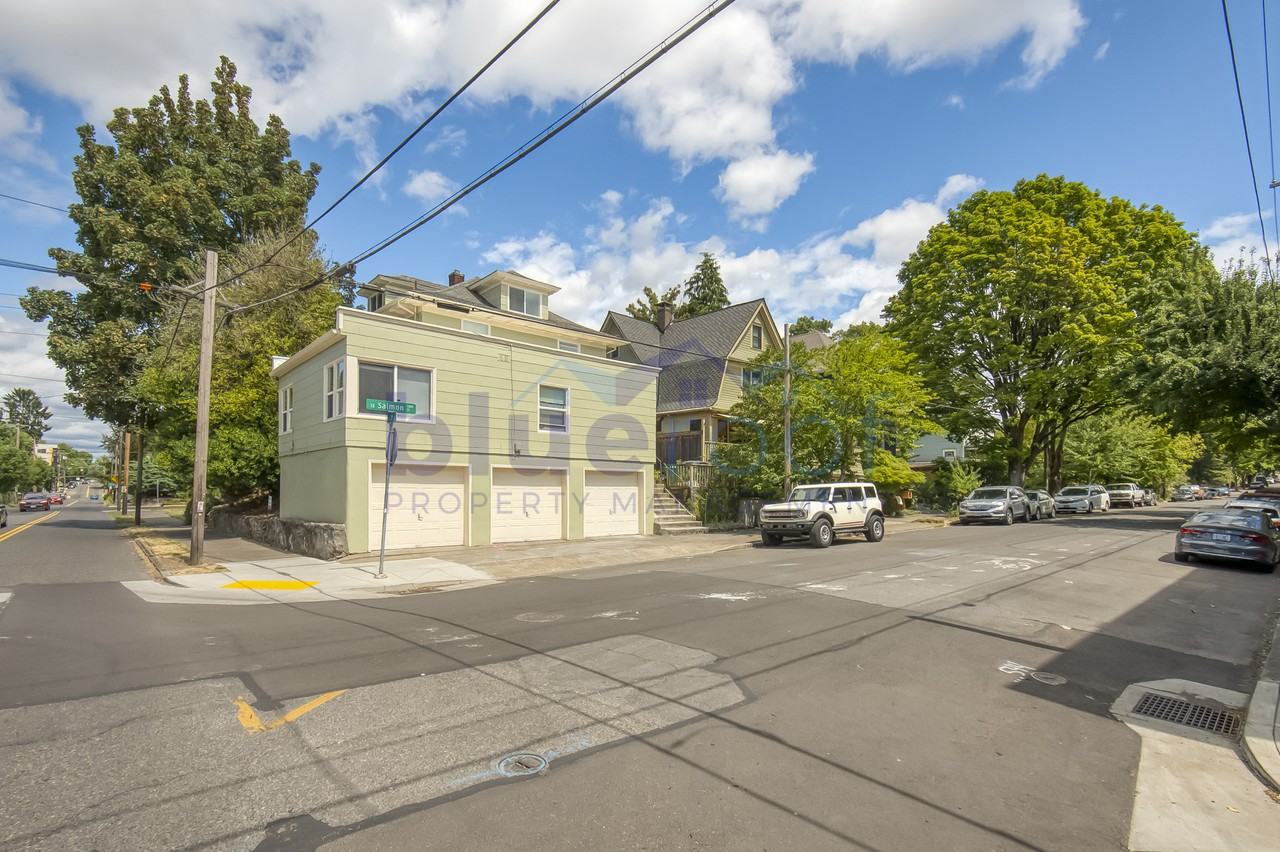 2005 Se Salmon St #C - Photo 2 of 13