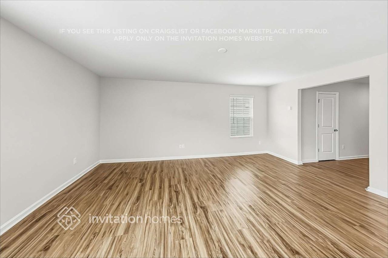 1125 Woodhouse Dr - Photo 5 of 22