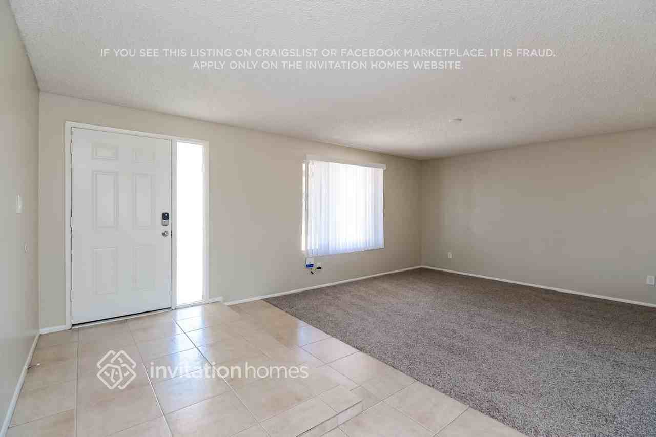12042 N 28th Pl - Photo 2 of 18