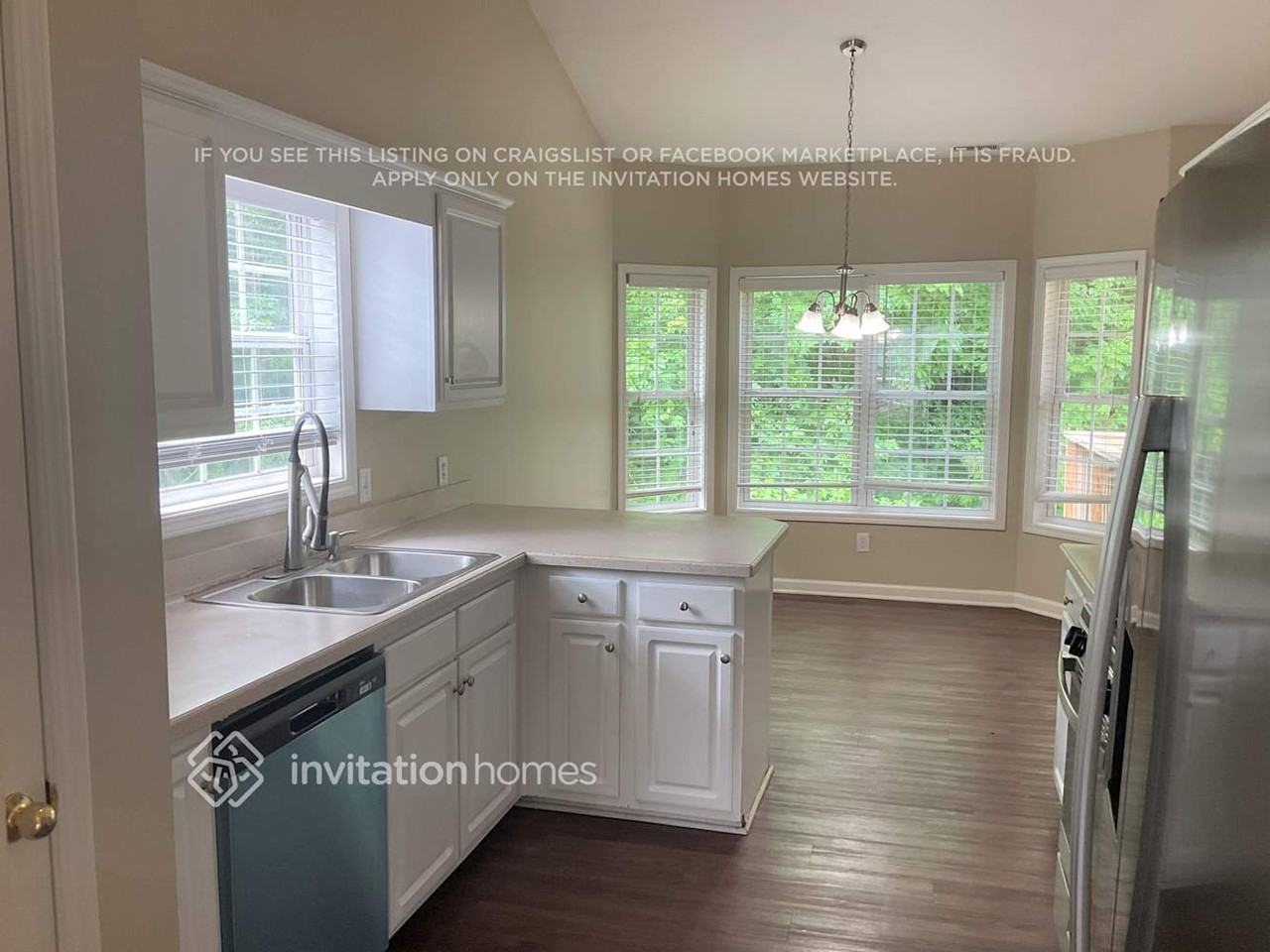 3670 Mcguire Close Nw - Photo 5 of 13