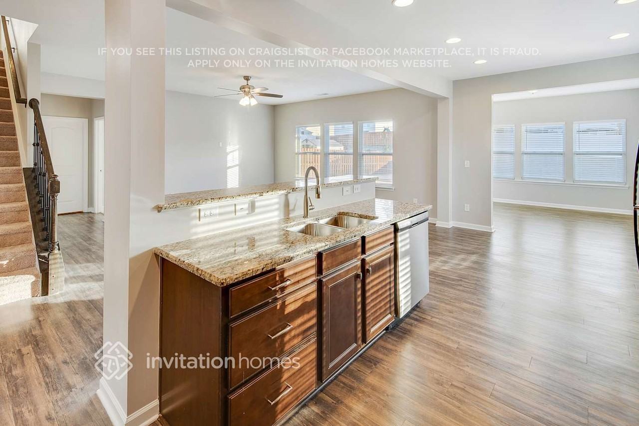 3604 Moorhen Dr - Photo 6 of 16