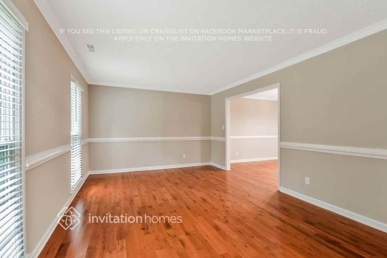 7311 Canyon Dr - Photo 4 of 30