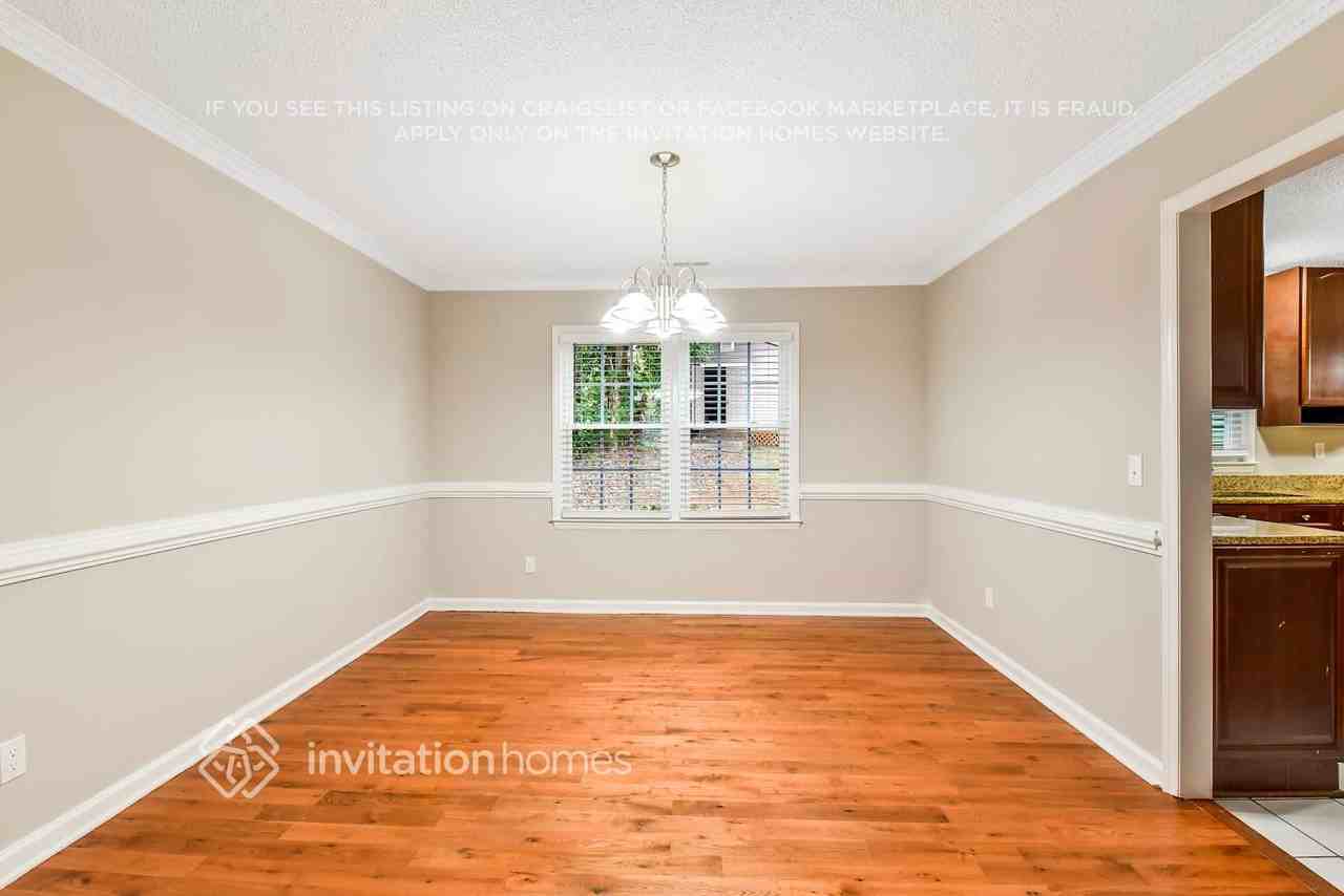 7311 Canyon Dr - Photo 7 of 30