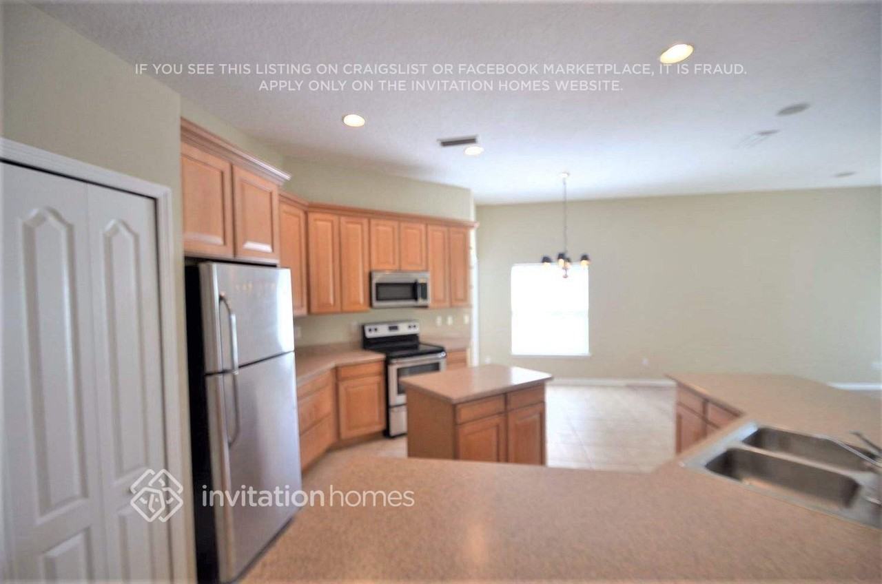 13114 Tom Morris Dr - Photo 3 of 6