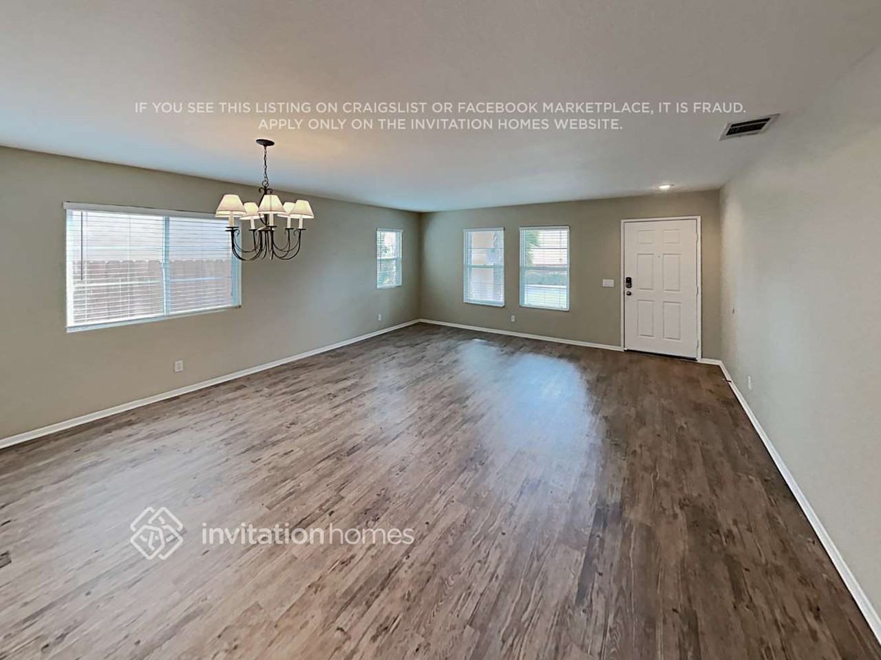 42078 Pacific Grove Way - Photo 4 of 21