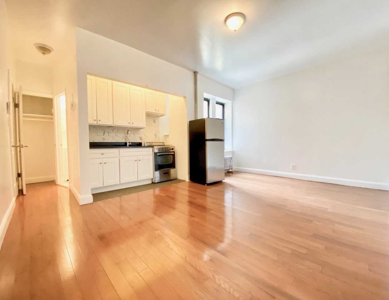 Sterling St #1A - Photo 2 of 6