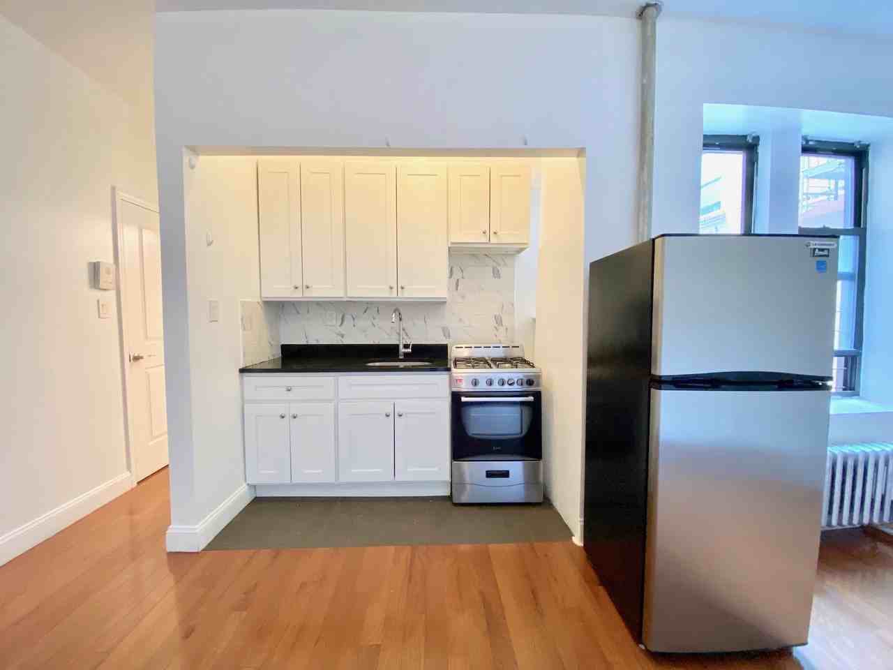 Sterling St #1A - Photo 3 of 6