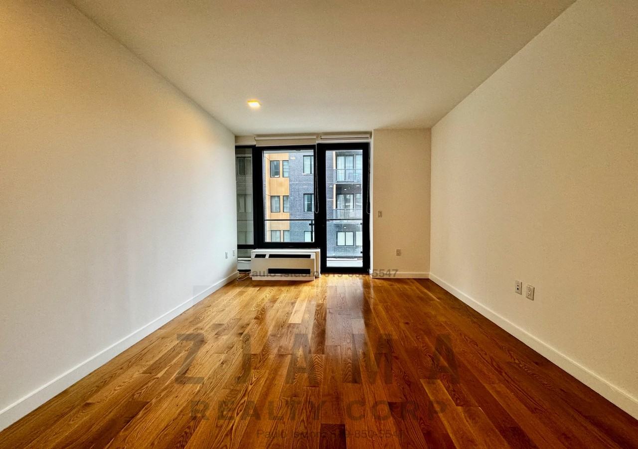 E 19th St #5B - Photo 2 of 21