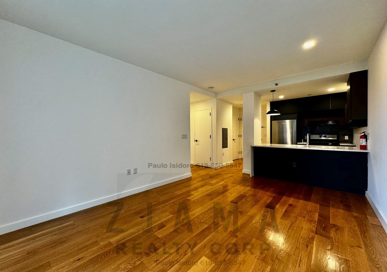 E 19th St #5B - Photo 6 of 21