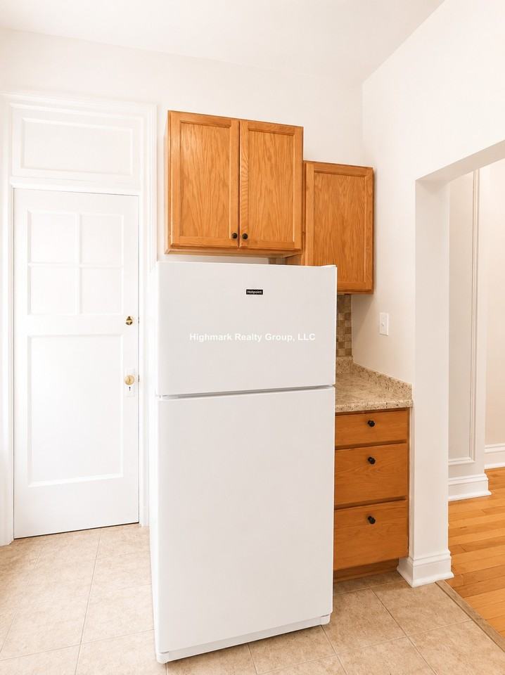 1375 W Estes Ave #1O - Photo 5 of 9
