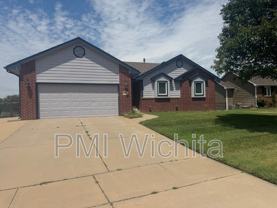 6514 W Briarwood Cir - Photo 1 of 1