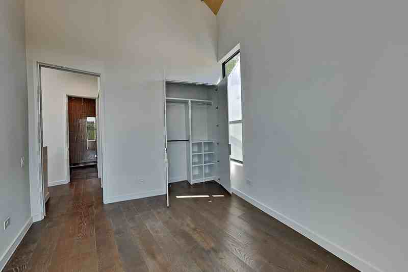 904 Blackland Ct - Photo 7 of 16