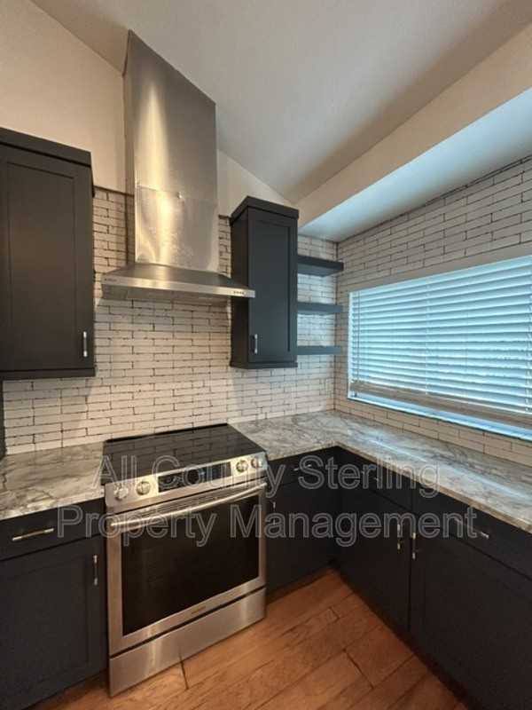 521 W Winter Park St - Photo 6 of 19