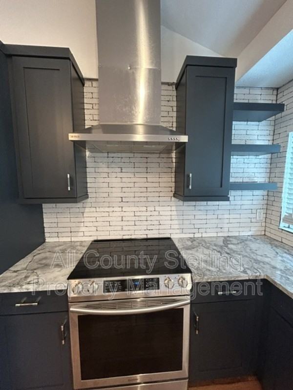 521 W Winter Park St - Photo 7 of 19
