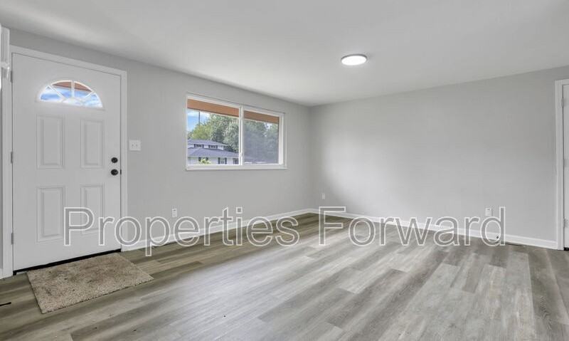 1663 Haft Dr - Photo 5 of 32