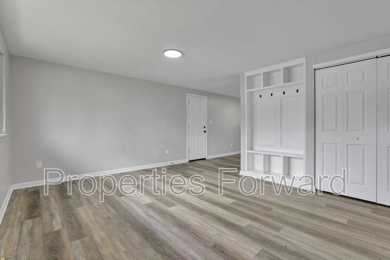 1663 Haft Dr - Photo 6 of 32