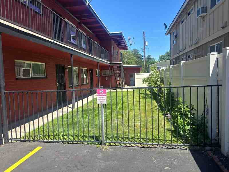 780 Lander St #2 - Photo 3 of 12